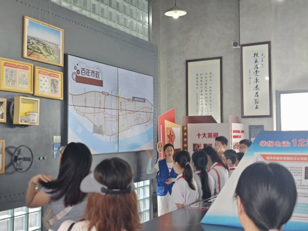 鑫月配 杨浦滨江工业遗存化身科普课堂，点亮孩子对科学世界的无限好奇